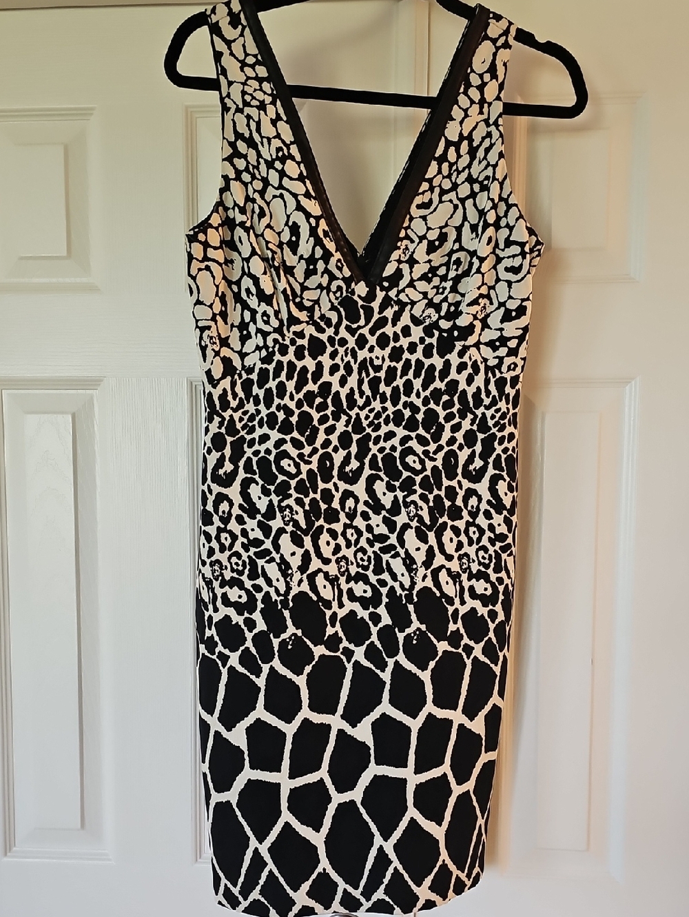 Nicole Miller -ARTELIER-Vintage Sleeveless Animal Print V-Neck Dress